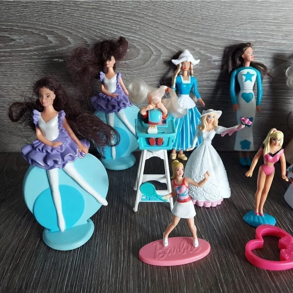 Vintage Barbie Figures Dolls Lot